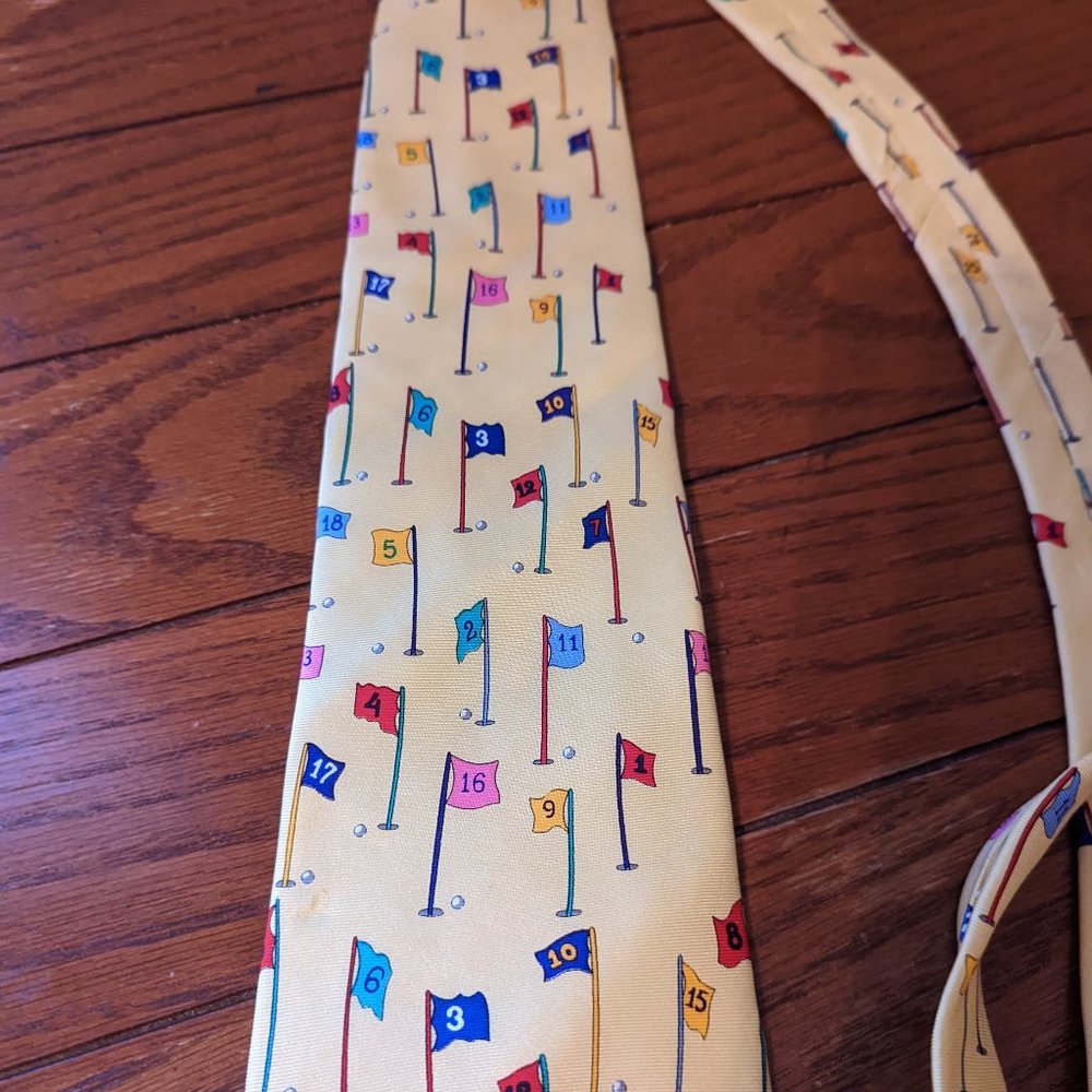 Alynn Neckwear "18 Hole Course" 100% Silk Cheerfull Yellow Men's Golf Tie